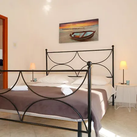 Apartment Elena - Mlk351 By Interhome Rasopasno